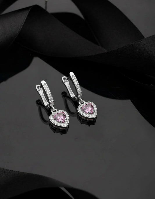 925 Ayar Pembe Taşlı Rodyum Pırlanta Işıltılı Sallantılı Kalp Gümüş Küpe