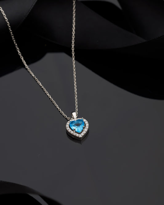 925 Ayar Akuamarin Taşlı Rodyum Pırlanta Görünümlü Kalp Gümüş Kolye