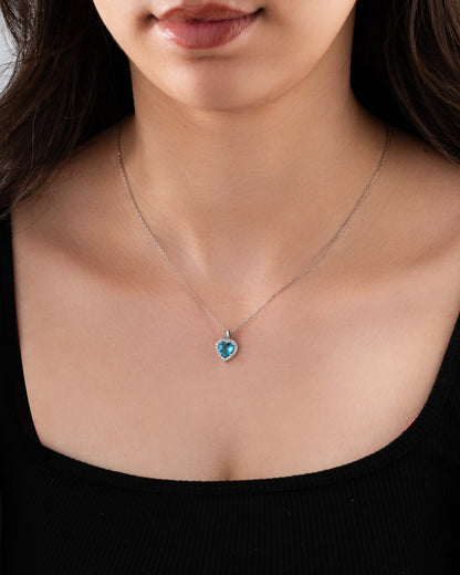 925 Ayar Akuamarin Taşlı Rodyum Pırlanta Görünümlü Kalp Gümüş Kolye
