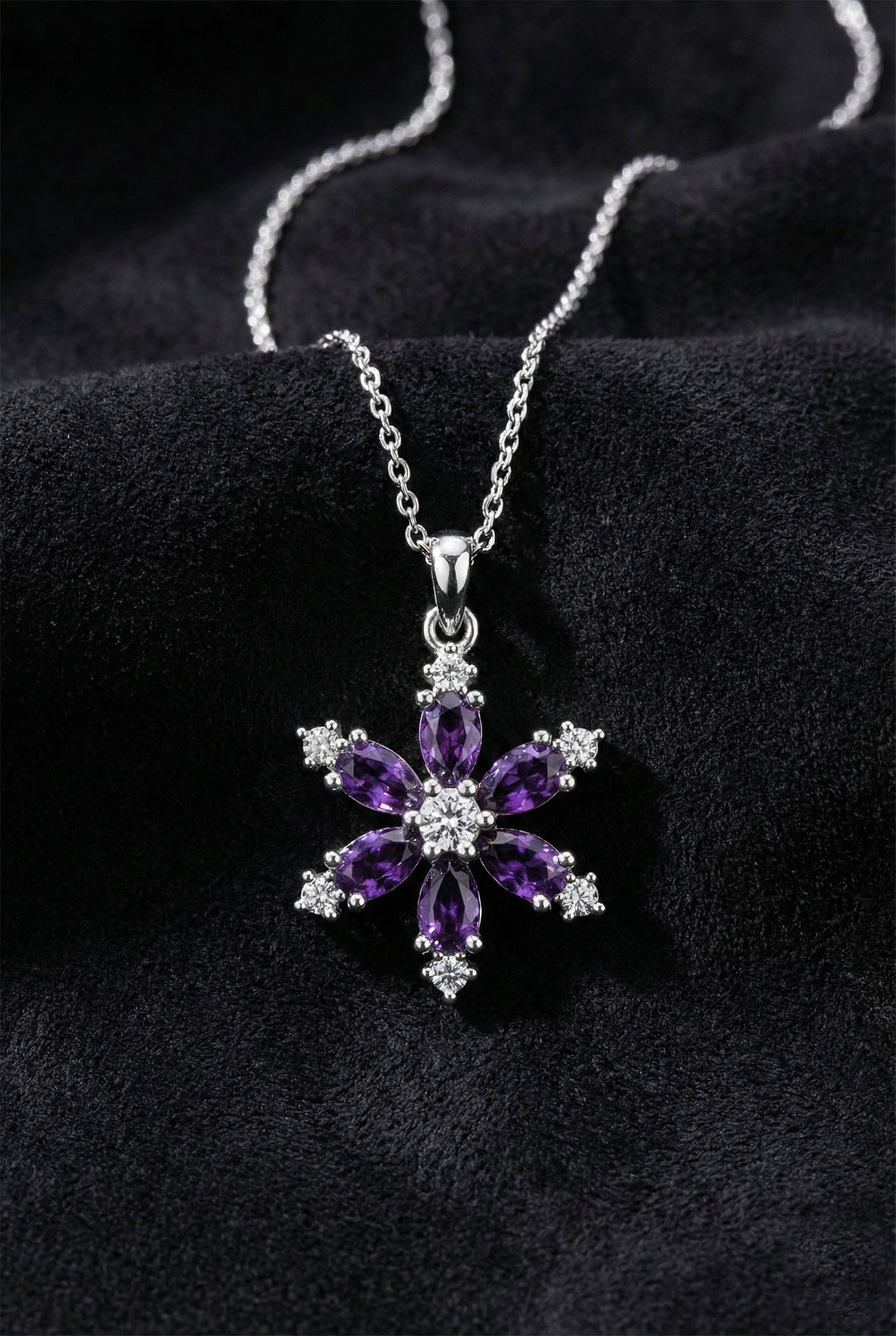 925 Ayar Ametist Taşlı Rodyum Lotus Çiçeği Gümüş Kolye