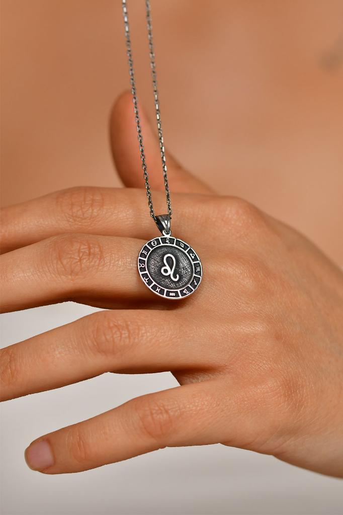 925 Ayar Aslan Burcu Burç Çarkı Unisex Gümüş Kolye 45-55cm