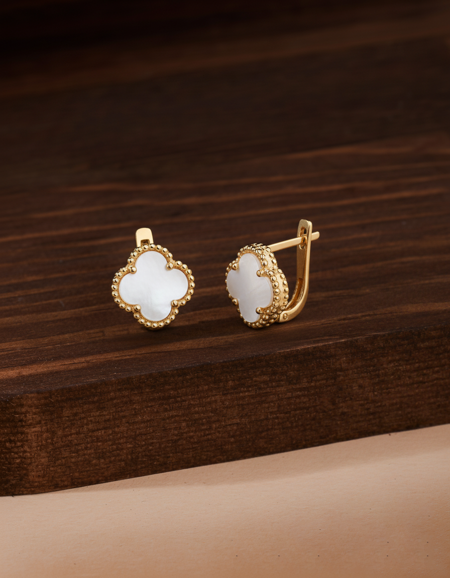925 Ayar Beyaz Sedef Taşlı Gold Van Cleef Yonca Gümüş Küpe