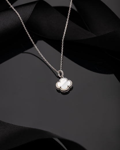 925 Ayar Beyaz Sedef Taşlı Rodyum Van Cleef Yonca Gümüş Kolye