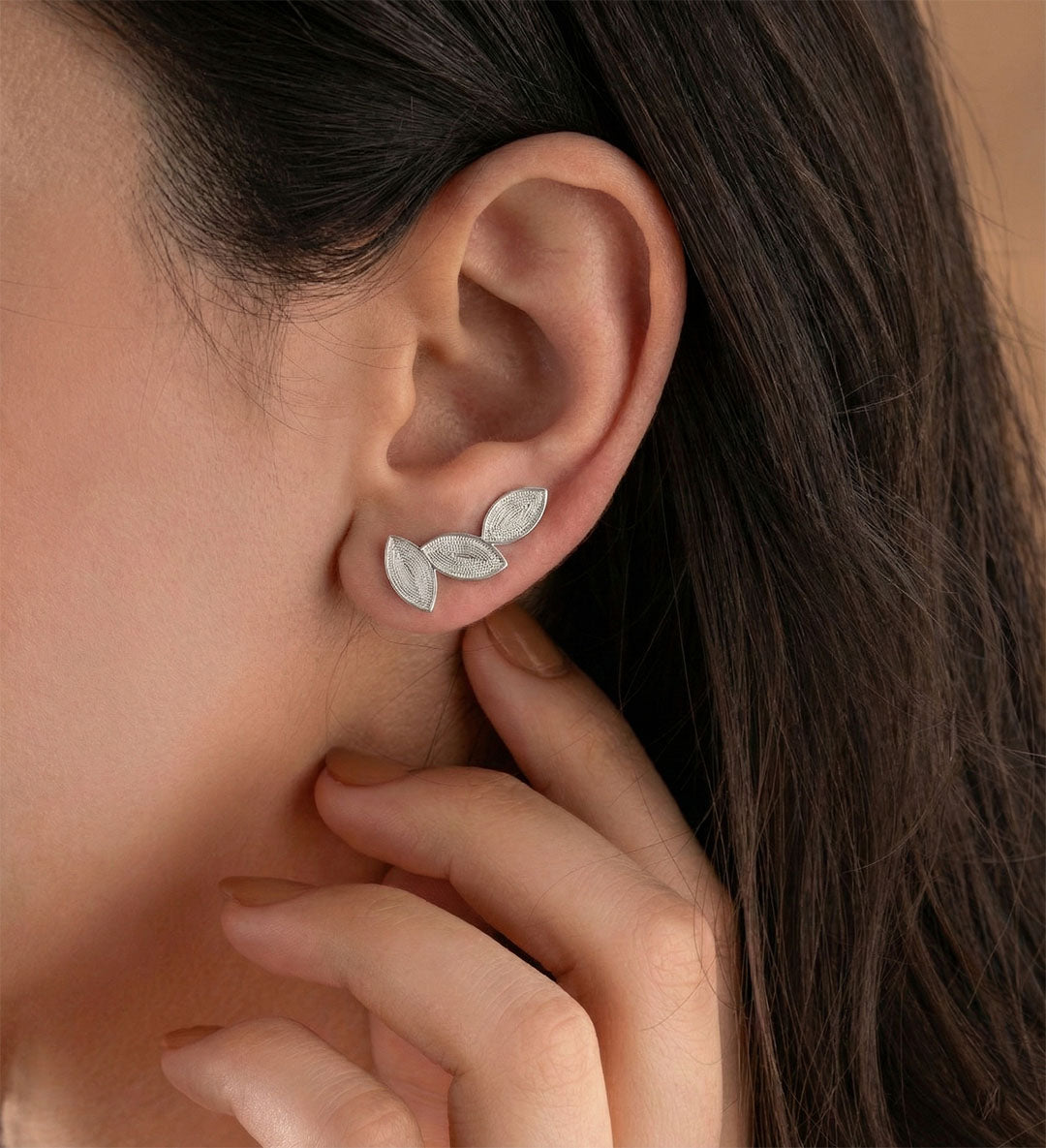 925 Ayar Elişi Telkari Gümüş Yaprak Motifli Yatay Sarmaşık Küpe