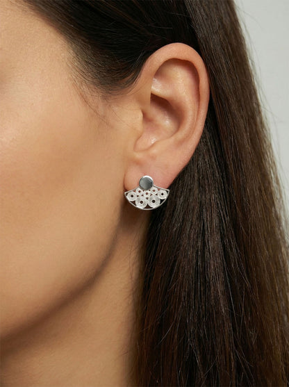 925 Ayar Elişi Telkari Gümüş Yuvarlak Desenli Yelpaze Çivili Küpe