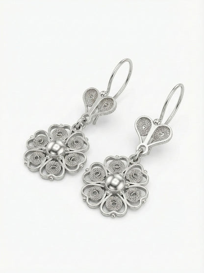 925 Ayar Geleneksel Telkari Elişi Sanatı Gümüş Çiçek Motifli Sallantılı Küpe