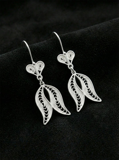 925 Ayar Geleneksel Telkari Elişi Sanatı Gümüş Lale Motifli Sallantılı Küpe