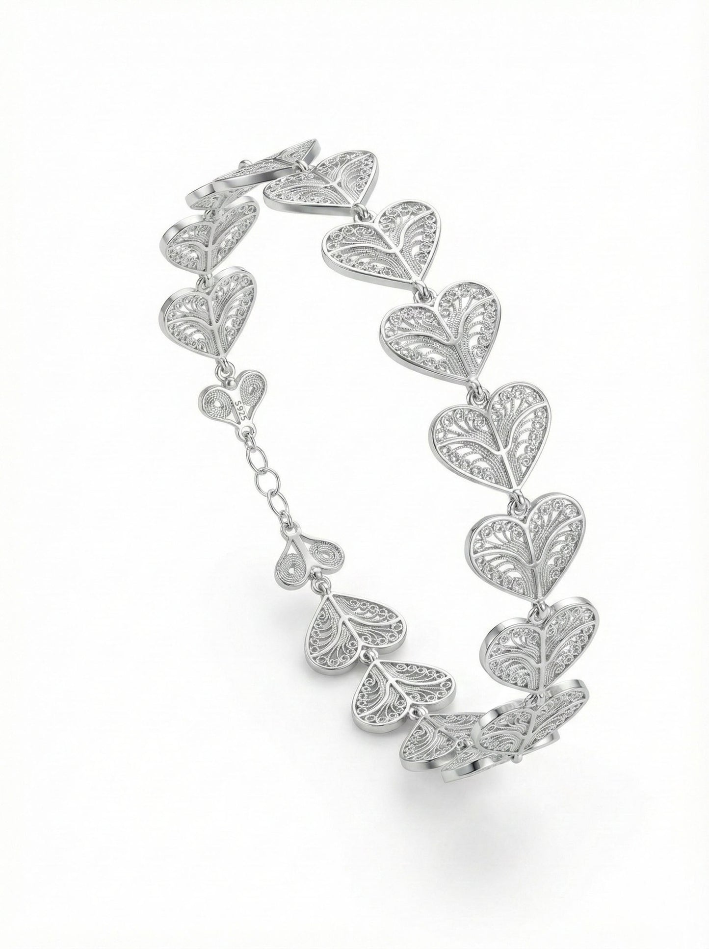 925 Ayar Geleneksel Telkari Sıralı Kalp Motifli Elişi Gümüş Bileklik (Ayarlanabilir)