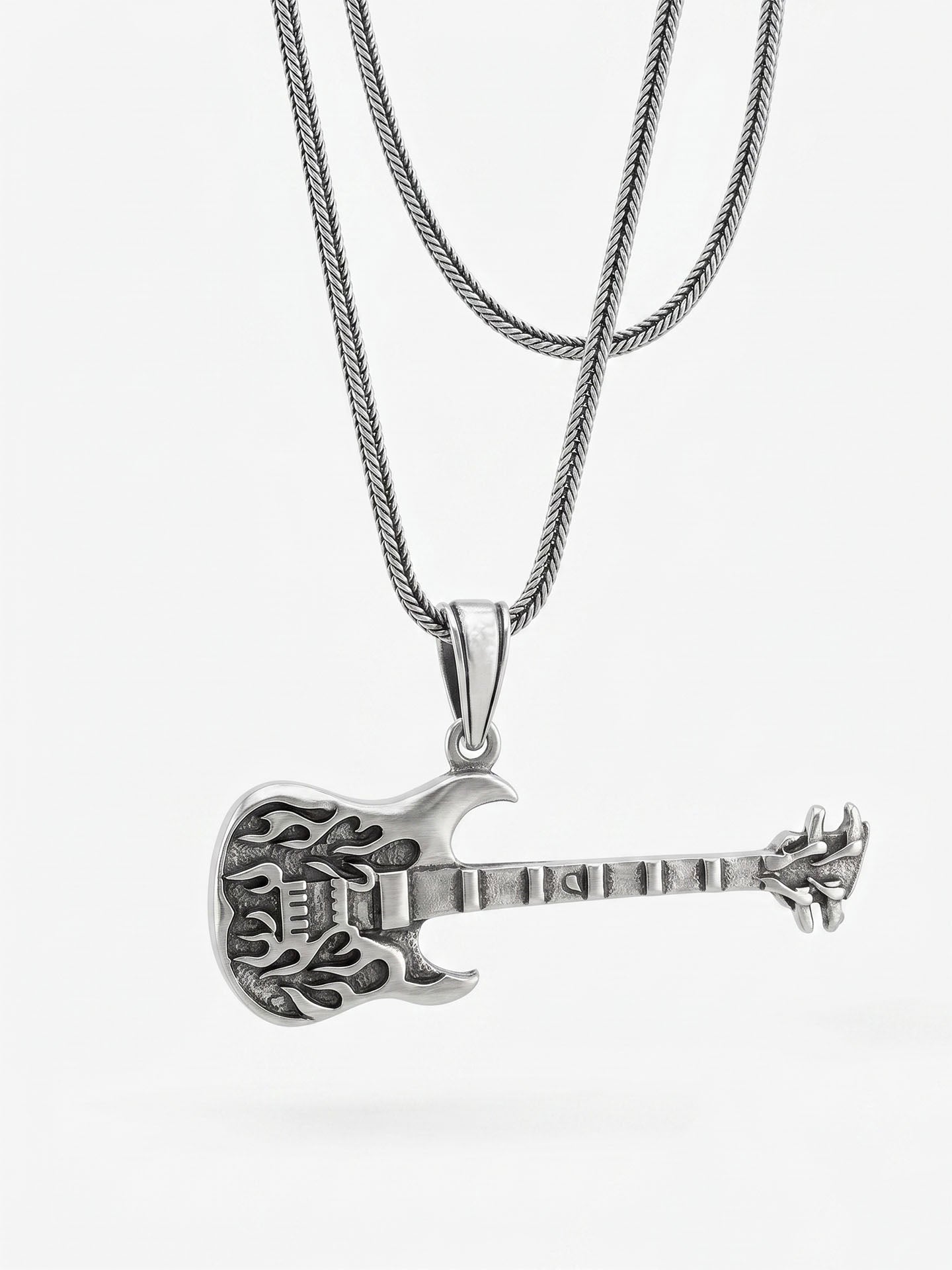 925 Ayar Gümüş Erkek Kolye - Oksitli Alev Desenli Elektro Gitar Uçlu Tilki Kuyruğu Örgü Zincir
