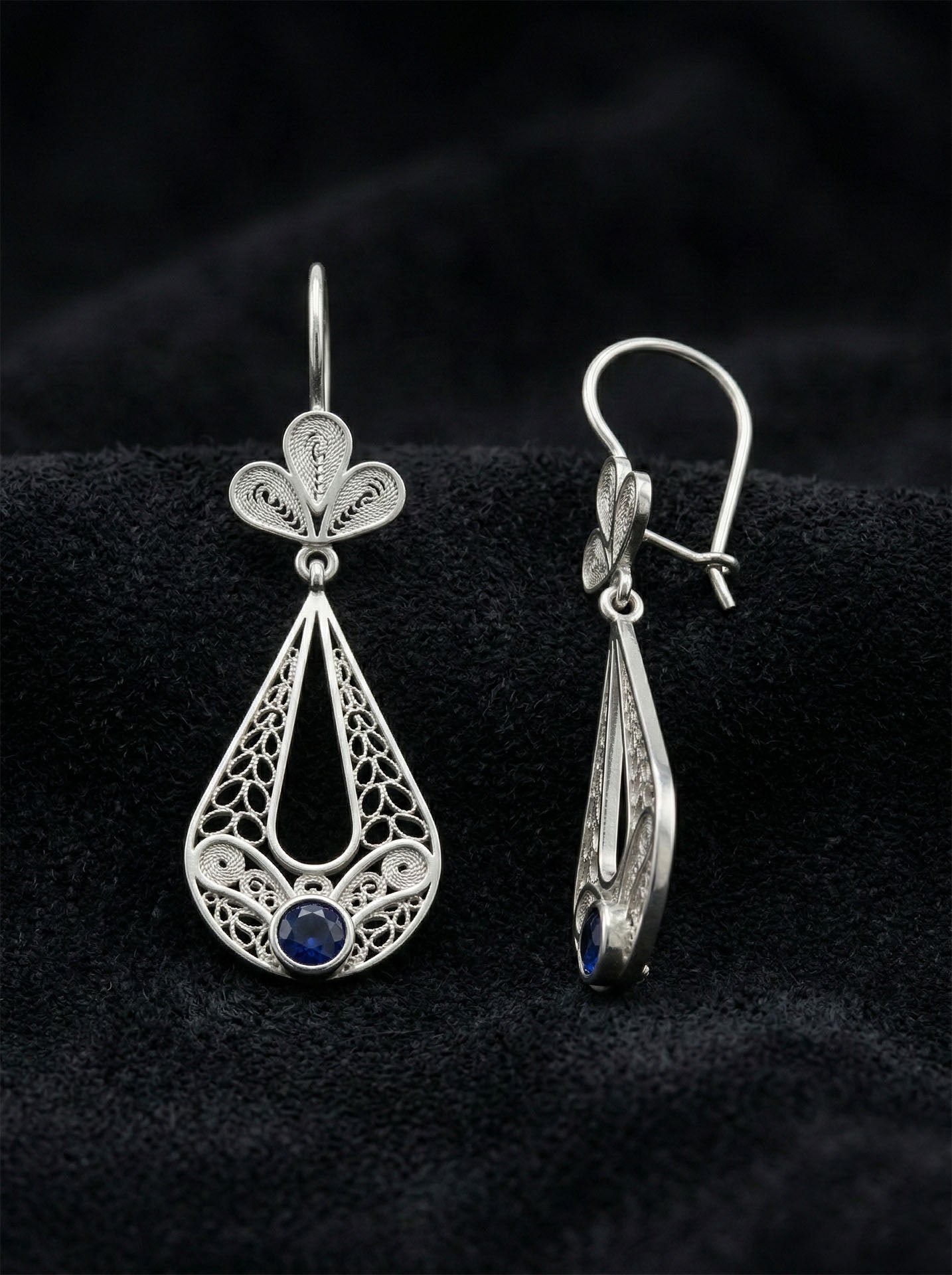 925 Ayar Gümüş Geleneksel El İşçiliği Telkari Safir Taşlı Lale Figürlü Damla Drop Sallantılı Küpe