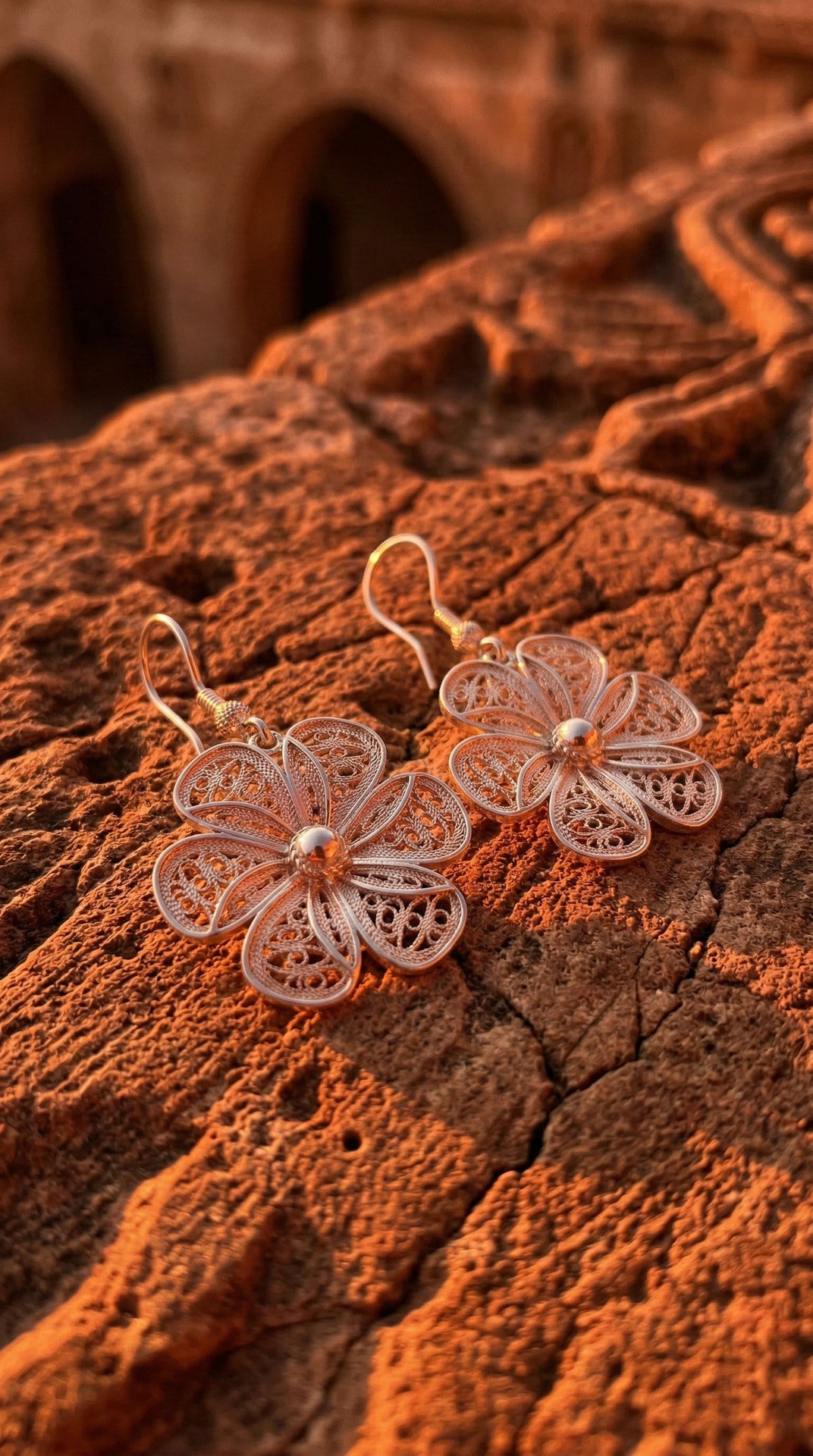 925 Ayar Gümüş Geleneksel Telkari Elişi Papatya Kancalı Sallantılı Küpe