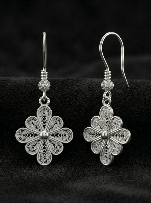 925 Ayar Gümüş Geleneksel Telkari Yonca Küpe - El İşçiliği Çiçek Motifli Karo Kancalı