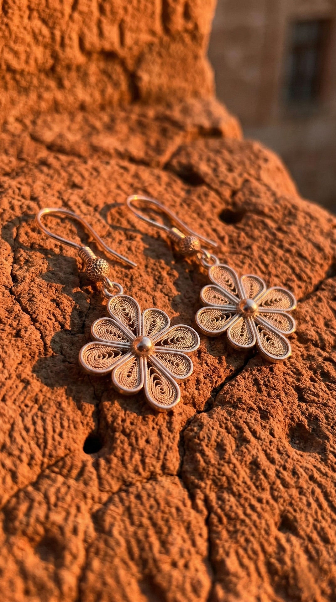 925 Ayar Gümüş Geleneksel Telkari Yonca Küpe - El İşçiliği Çiçek Motifli Karo Kancalı