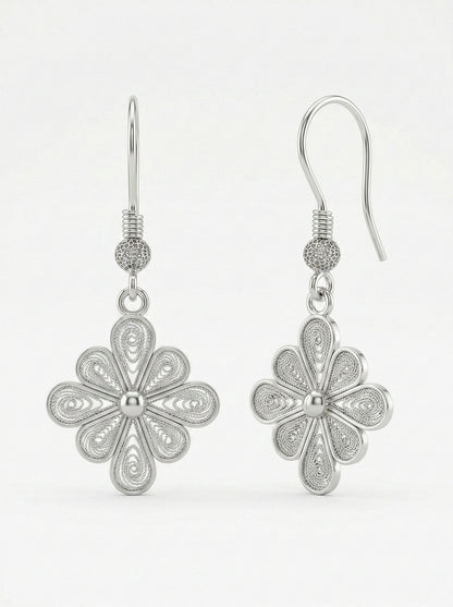 925 Ayar Gümüş Geleneksel Telkari Yonca Küpe - El İşçiliği Çiçek Motifli Karo Kancalı