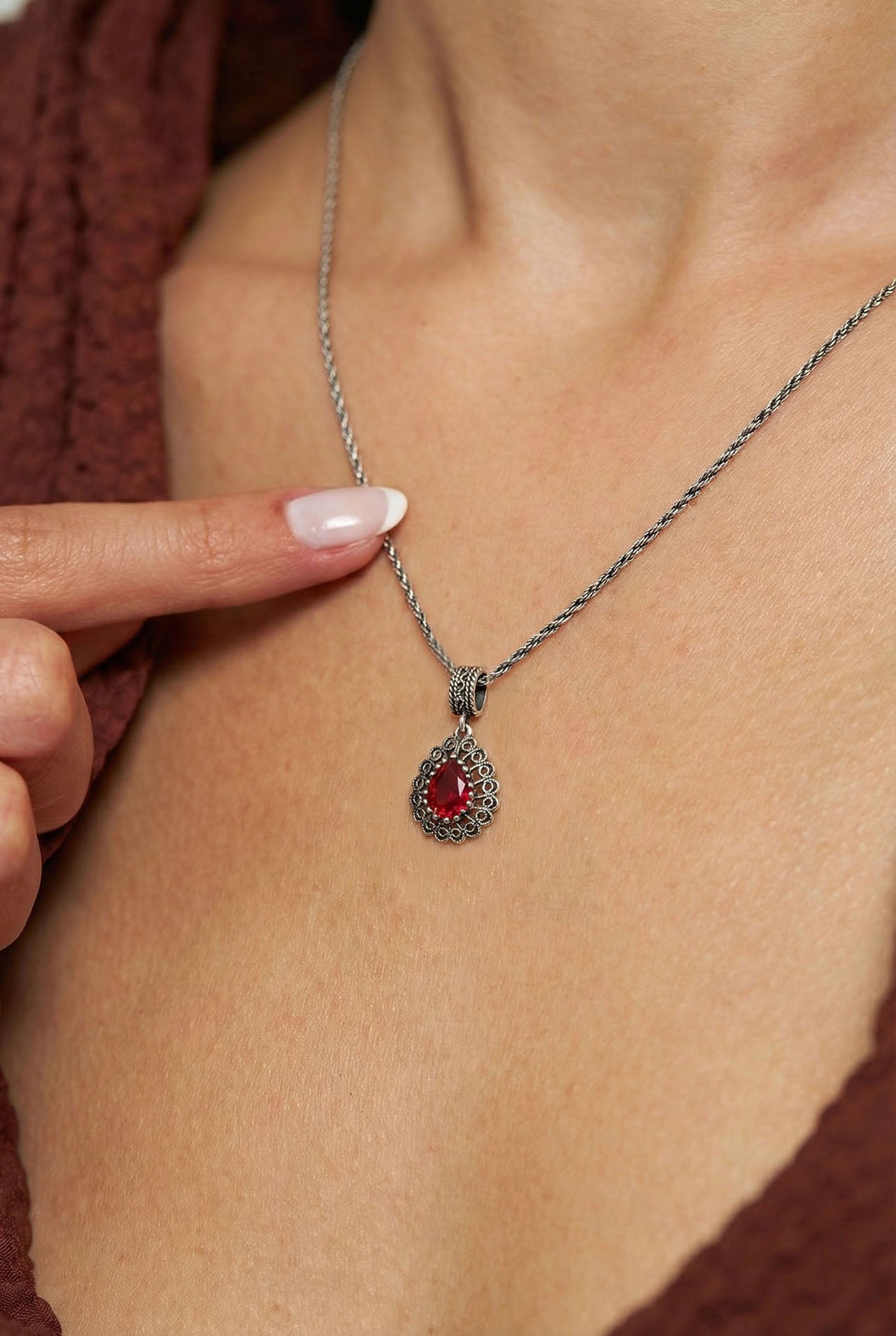 925 Ayar Gümüş Lal Taşlı Elişi Geleneksel Damla Telkari Kolye- Küpe 2'li Set