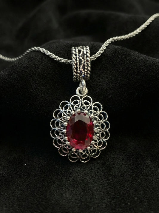 925 Ayar Gümüş Lal Taşlı Elişi Geleneksel Oval Telkari Kolye