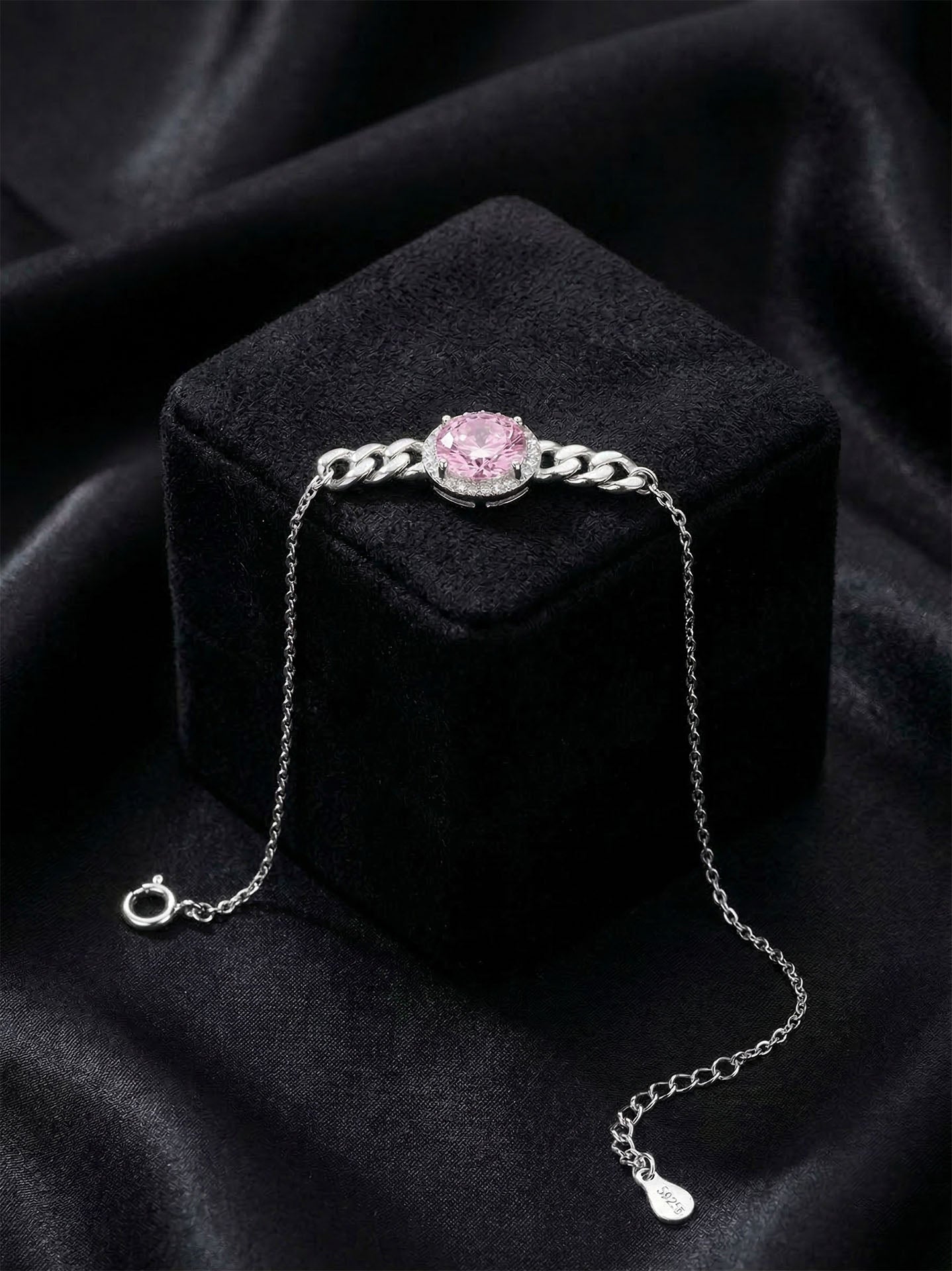 925 Ayar Gümüş Rodyum Renk Pembe Kuvars Taşlı Gurmet Zincir Detaylı Bileklik