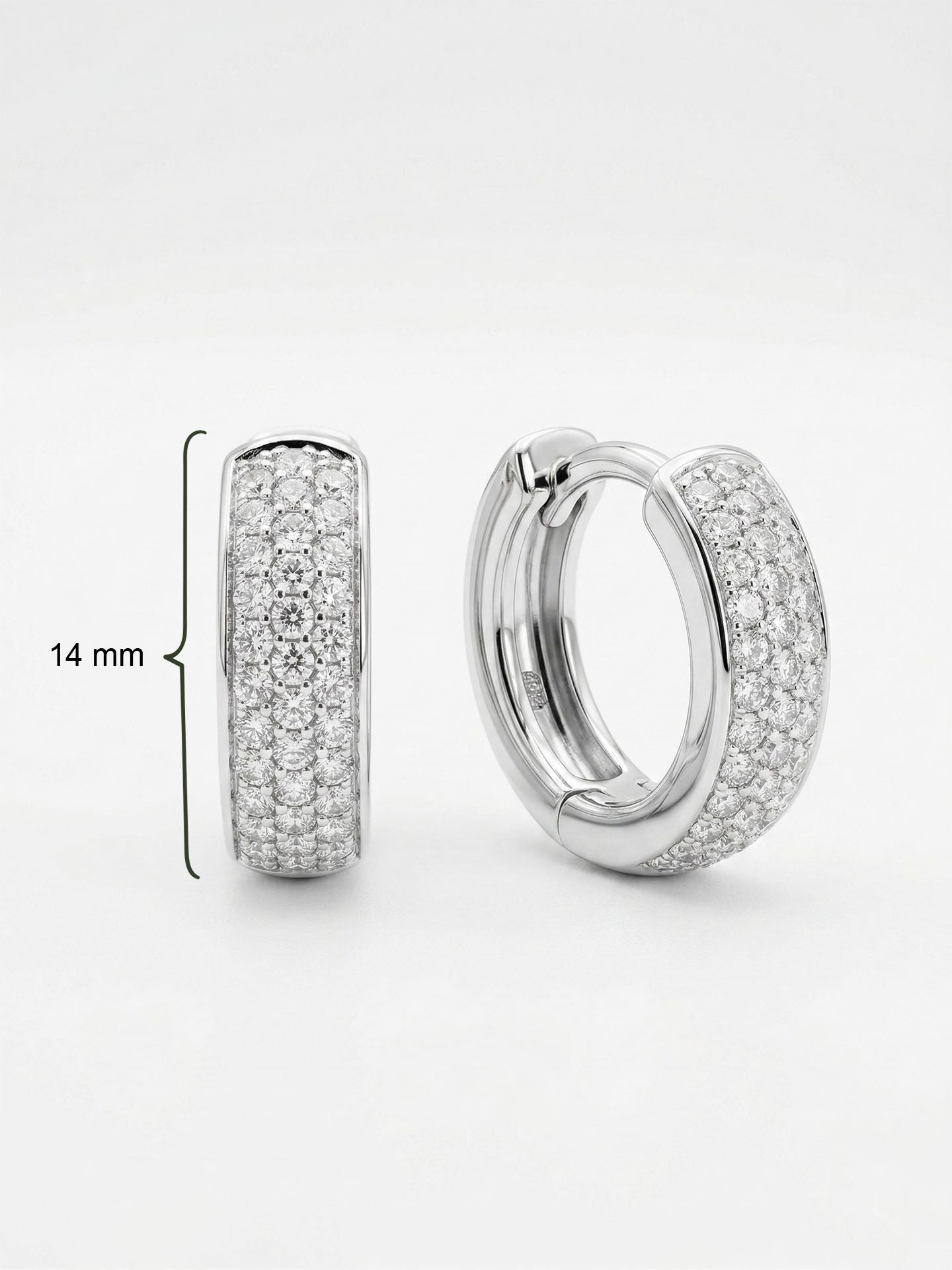 925 Ayar Gümüş Rodyum Renk Zirkon Taşlı Oval Formlu Üç Sıra Huggie Halka Küpe - Küçük