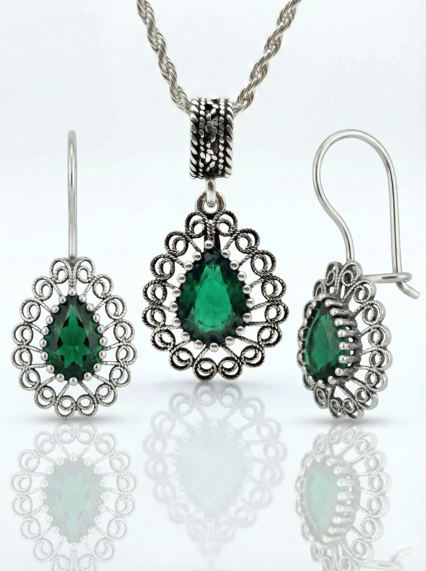 925 Ayar Gümüş Zümrüt Taşlı Elişi Geleneksel Damla Telkari Kolye-Küpe 2'li Set