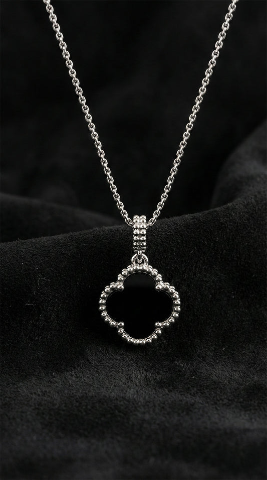 925 Ayar Oniks Taşlı Rodyum Van Cleef Yonca Gümüş Kolye