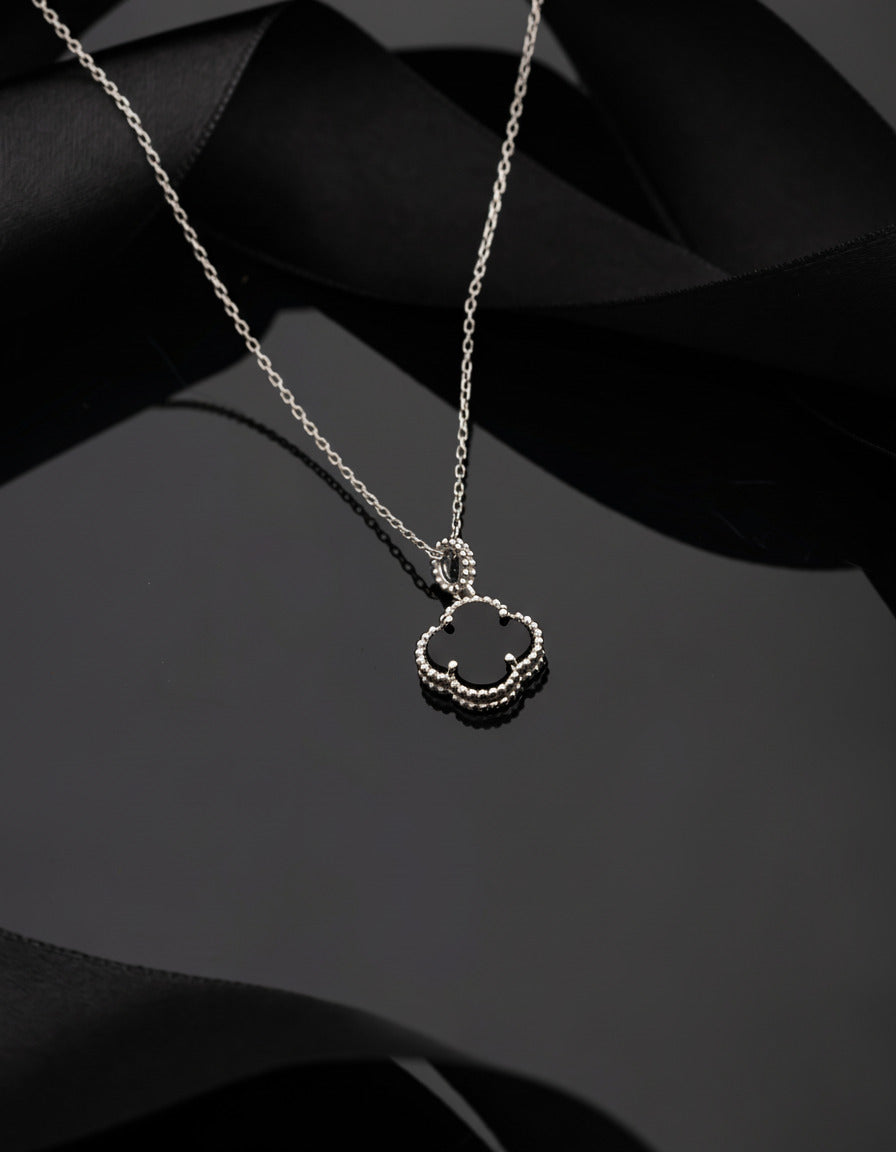 925 Ayar Oniks Taşlı Rodyum Van Cleef Yonca Gümüş Kolye