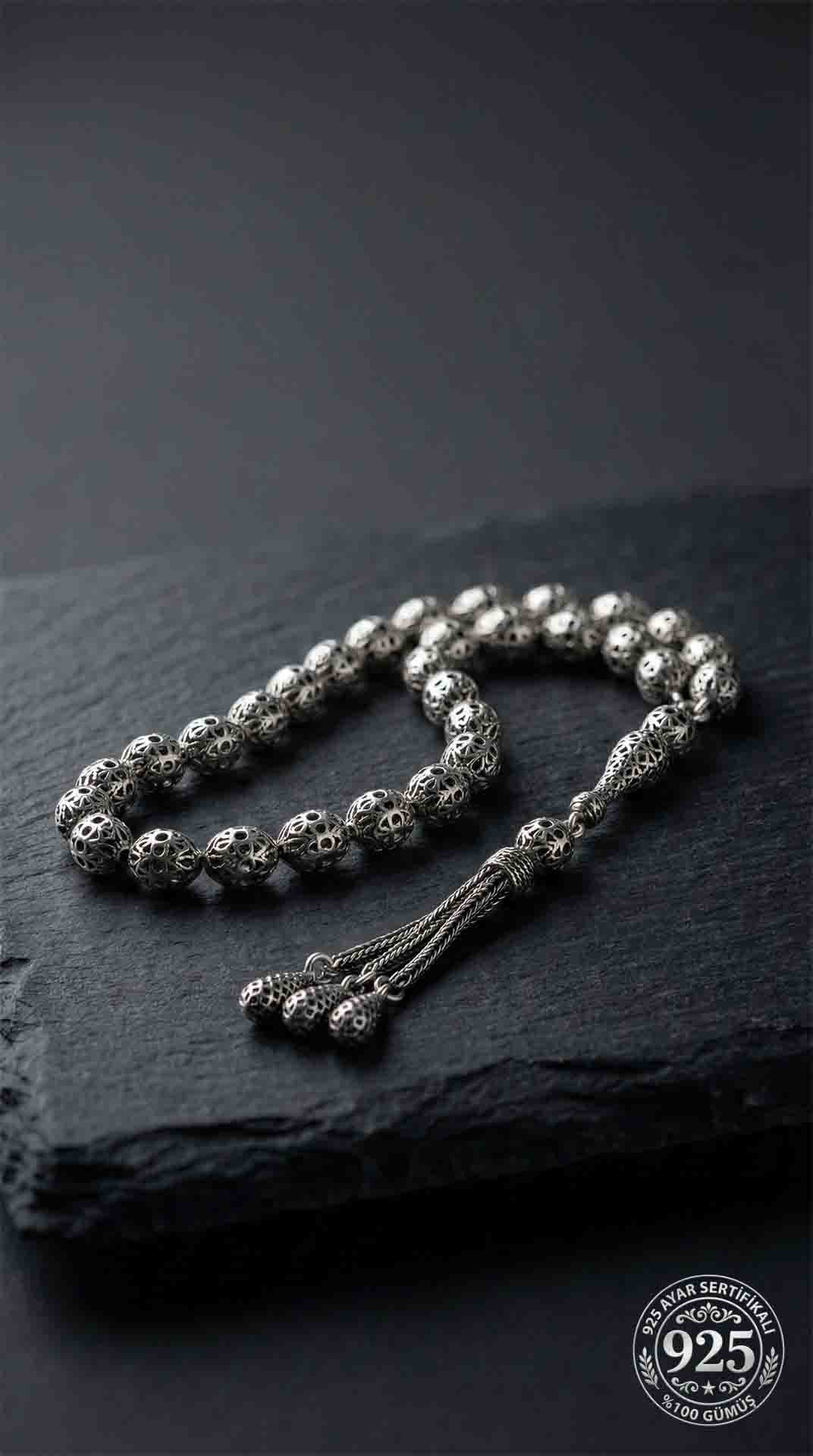 925 Ayar Oval Kesim 3 Kamçılı Püskül Orta Boy Füzyon İşlemeli Otantik Gümüş Tesbih