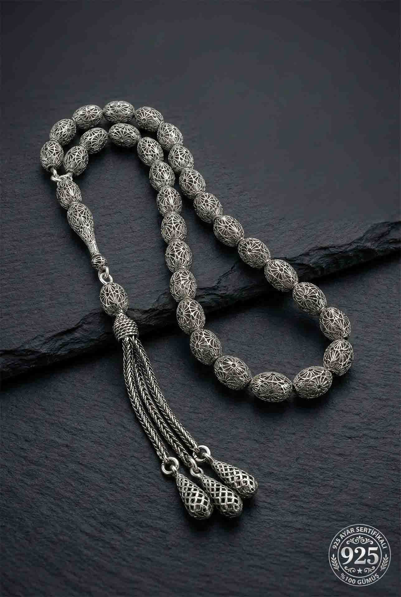 925 Ayar Oval Kesim 3 Kamçılı Püskül Orta Boy İstiridye Desenli Otantik Gümüş Tesbih