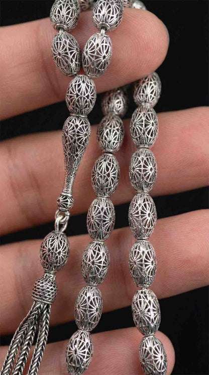 925 Ayar Oval Kesim 3 Kamçılı Püskül Orta Boy İstiridye Desenli Otantik Gümüş Tesbih