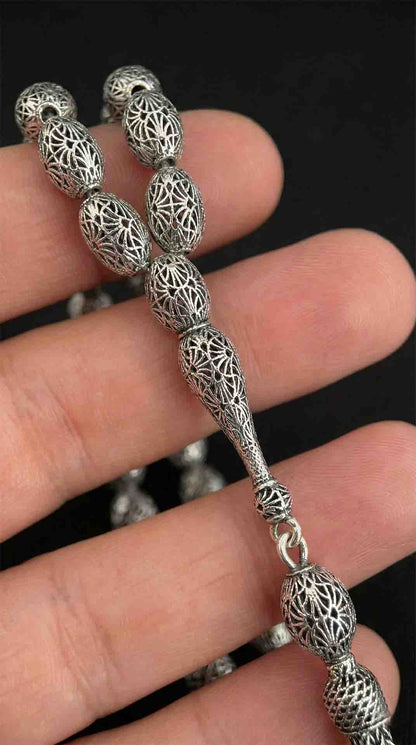 925 Ayar Oval Kesim 3 Kamçılı Püskül Orta Boy İstiridye Desenli Otantik Gümüş Tesbih