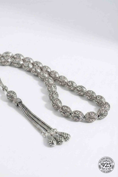 925 Ayar Oval Kesim 3 Kamçılı Püskül Orta Boy İstiridye Desenli Otantik Gümüş Tesbih