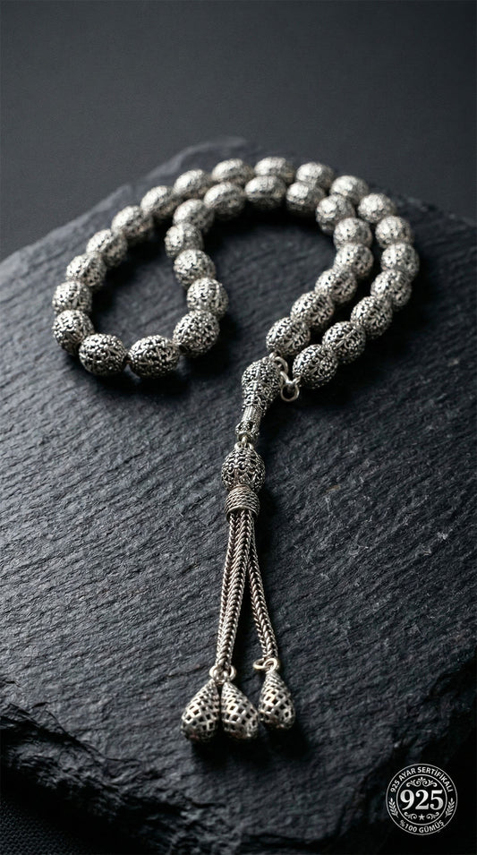 925 Ayar Oval Kesim 3 Kamçılı Püskül Orta Boy Örgü Desenli Otantik Gümüş Tesbih