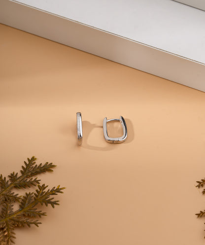 925 Ayar Rodyum Kare Halka Gümüş Küpe (Minimal, Zarif ve Hafif)