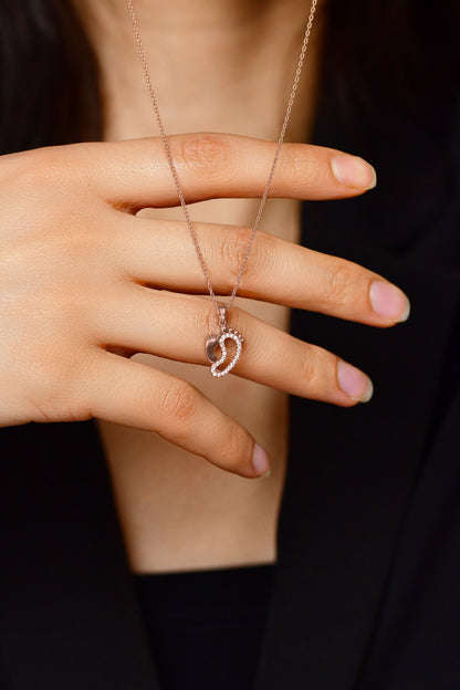 925 Ayar Zirkon Taşlı Rose Anne Bebek Ayak İzi Gümüş Kolye