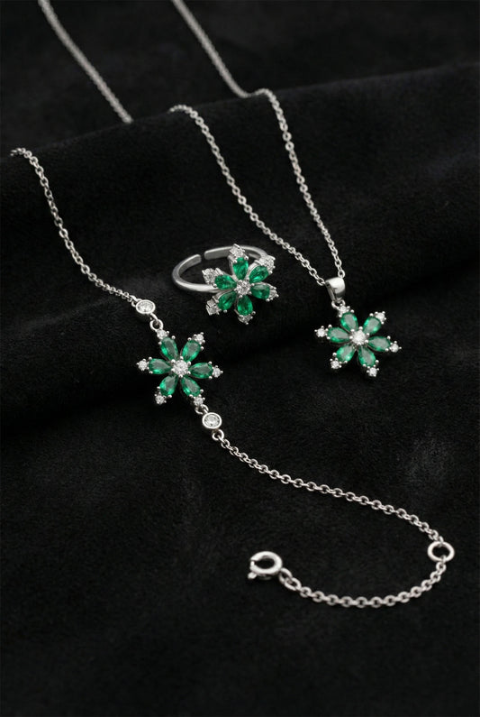 925 Ayar Zümrüt Taşlı Rodyum Lotus Çiçeği 3'lü Gümüş Set