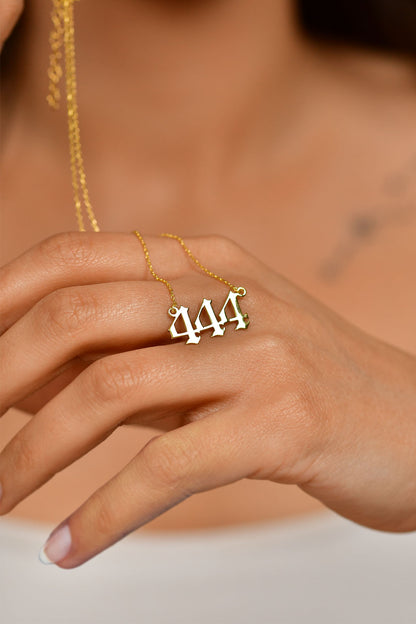 925 Ayar Gold 444 Melek Sayısı Gümüş Koruma Kolyesi