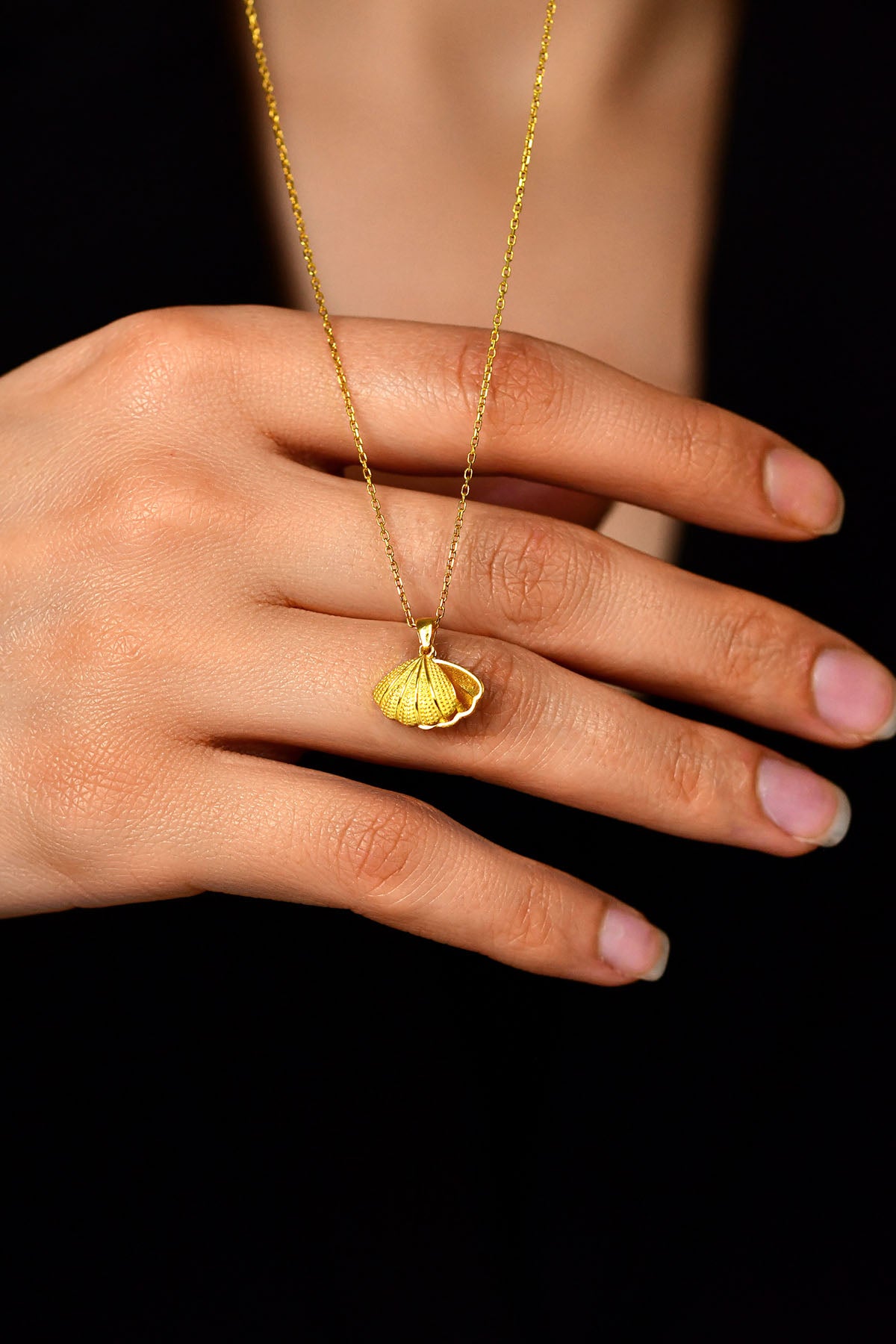 925 Ayar İnci Taneli Gold İstiridye Gümüş Kolye