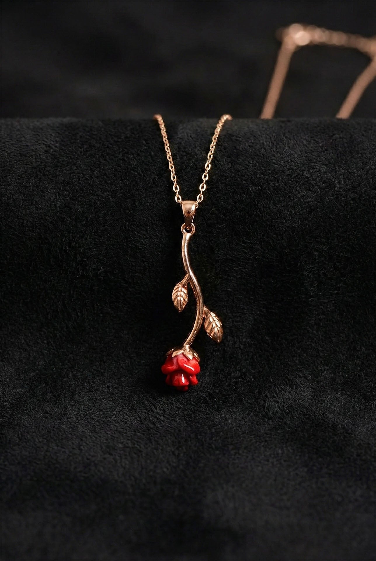 925 Ayar Mineli Rose Kırmızı Gül Gümüş Kolye