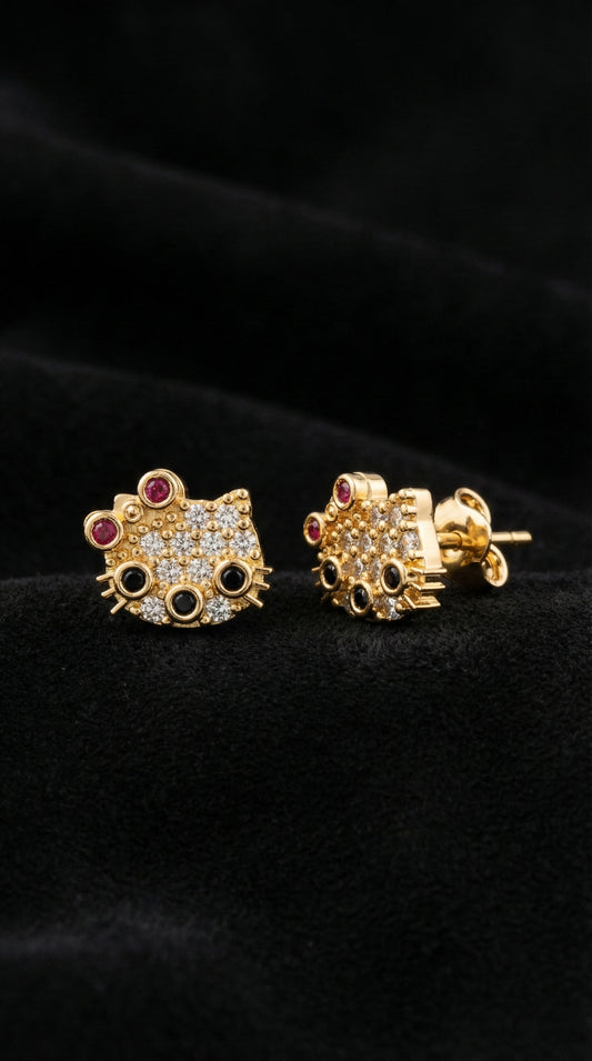 925 Ayar Mix Taşlı Gold Hello Kitty Çivili Minimal Gümüş Küpe