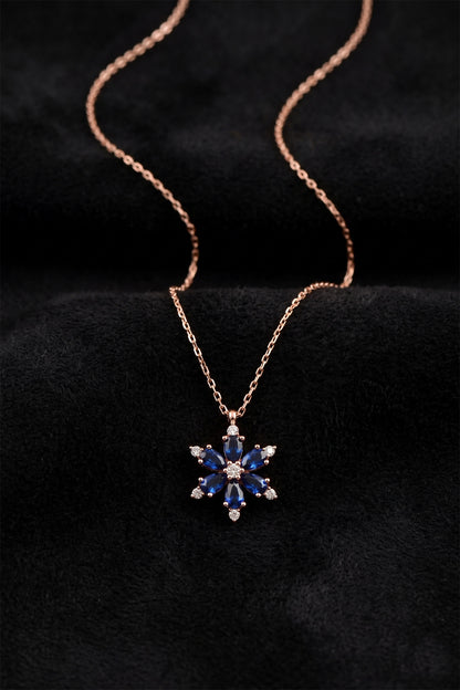 925 Ayar Safir Taşlı Rose Lotus Çiçeği Gümüş Kolye