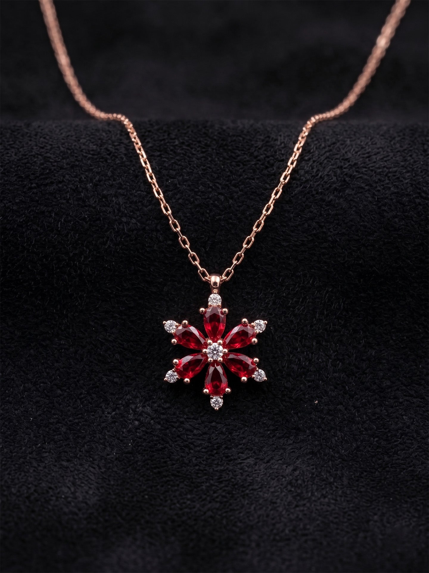925 Ayar Yakut Taşlı Rose Lotus Çiçeği Gümüş Kolye