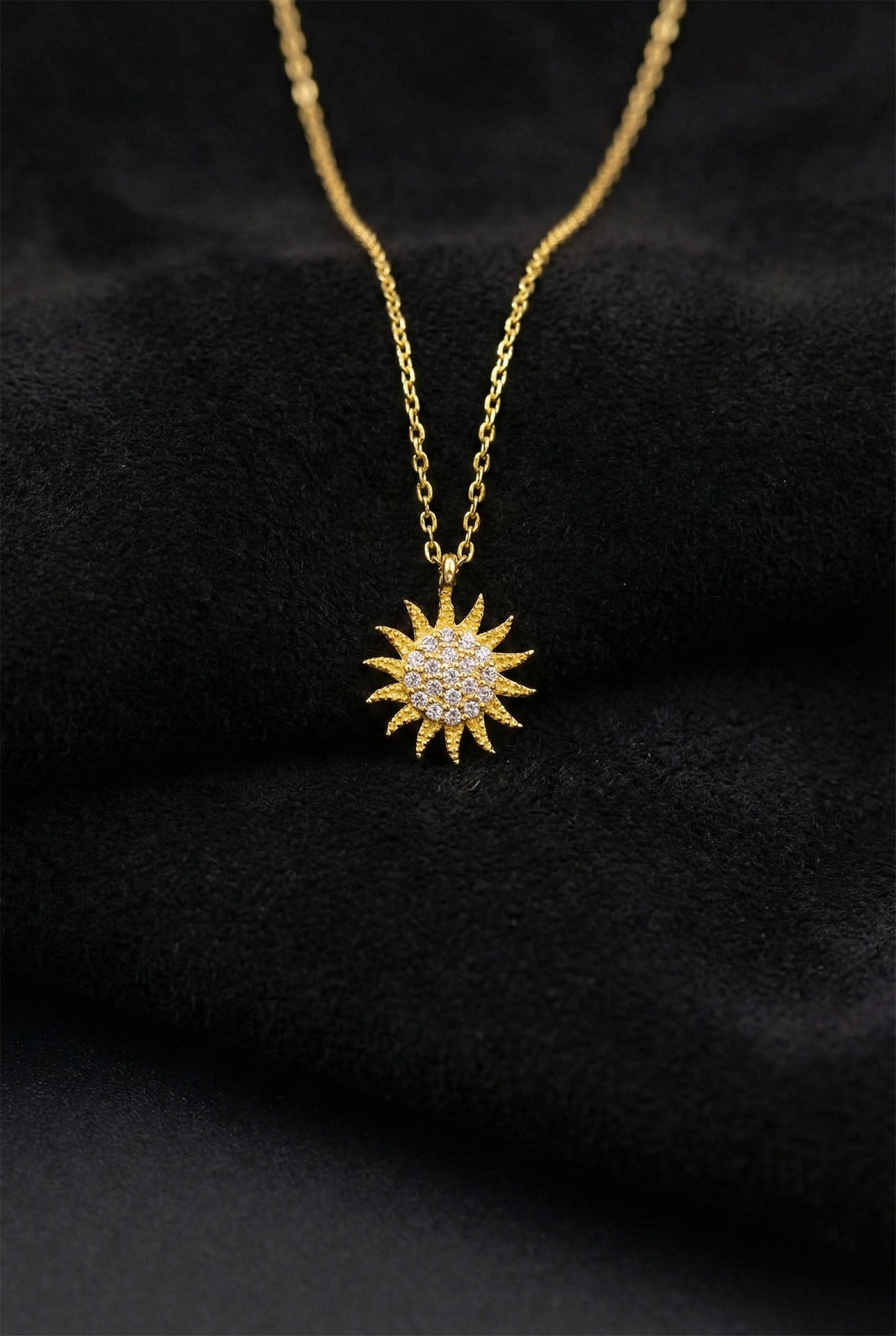 925 Ayar Zirkon Taşlı Gold Güneş Minimal Gümüş Kolye