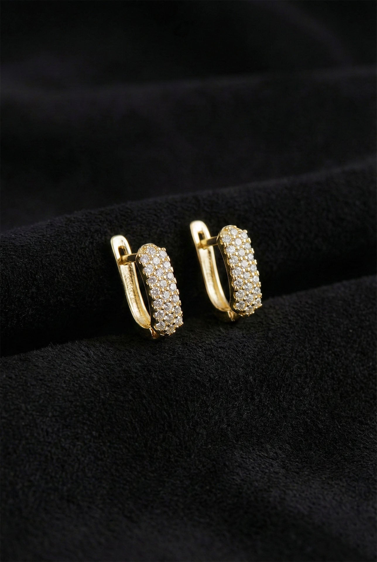 925 Ayar Zirkon Taşlı Gold J Klips Minimal Gümüş Küpe