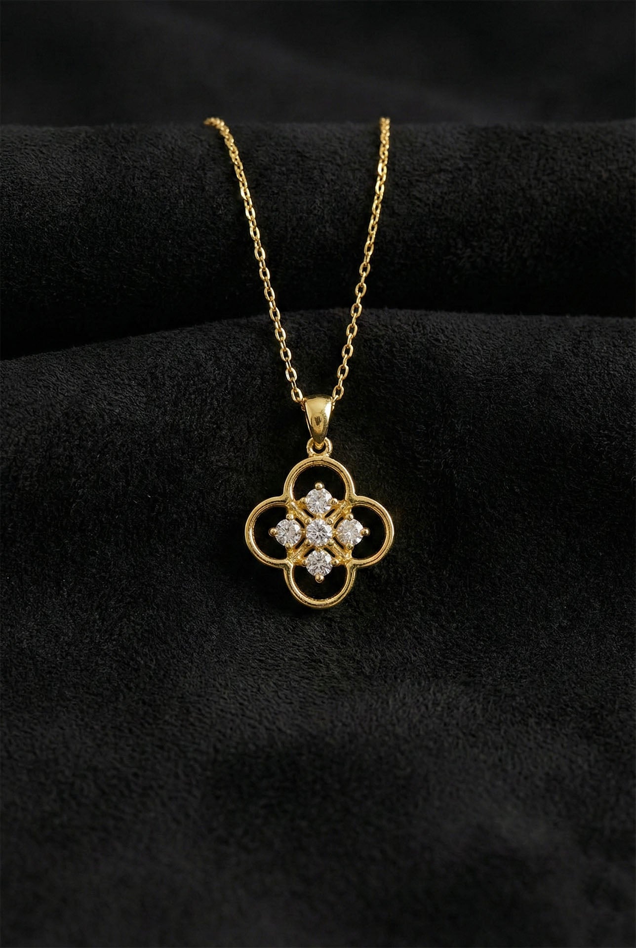 925 Ayar Zirkon Taşlı Gold One Cleef Gümüş Kolye