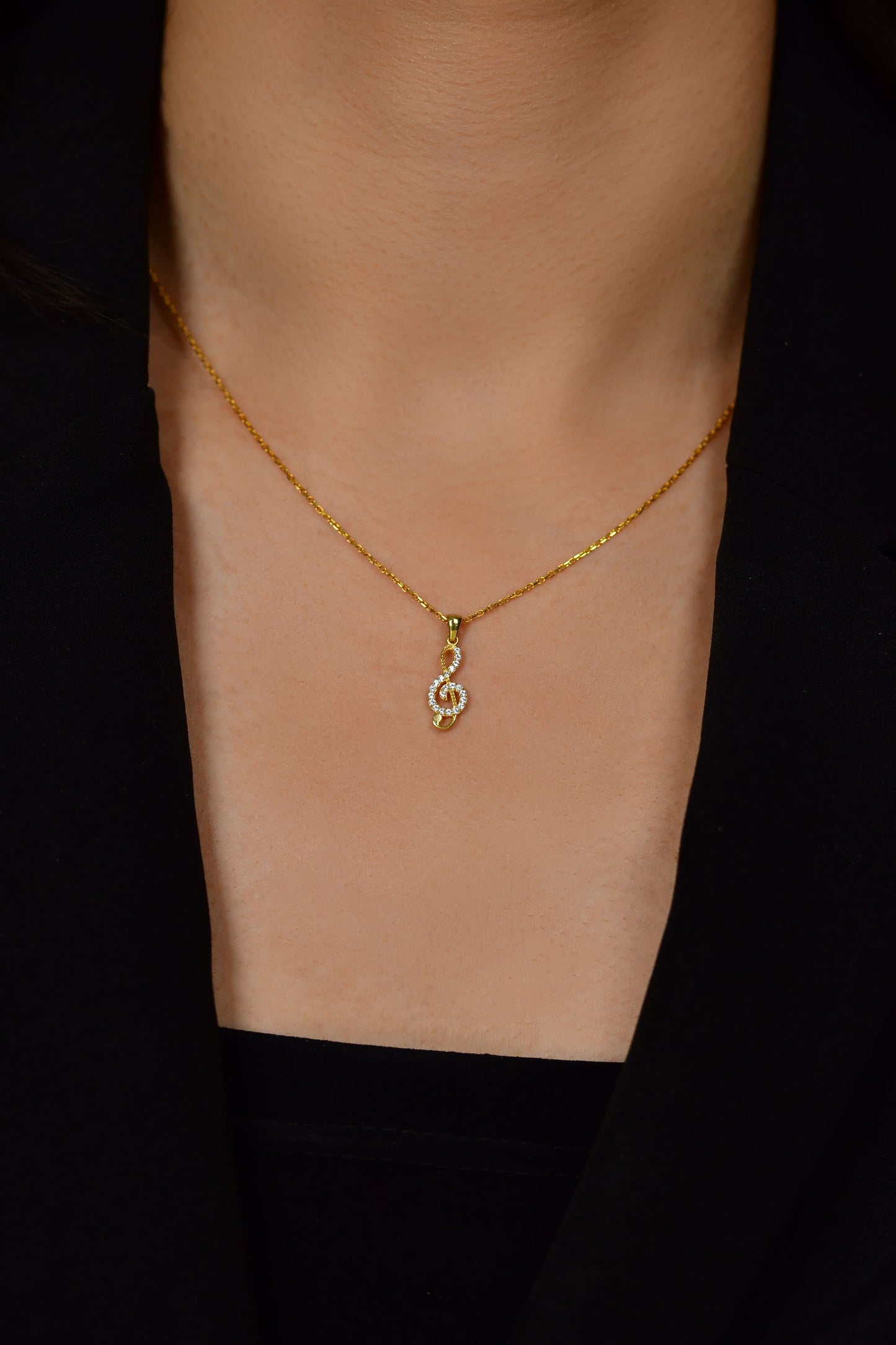 925 Ayar Zirkon Taşlı Gold Sol Anahtarı Minimal Gümüş Kolye