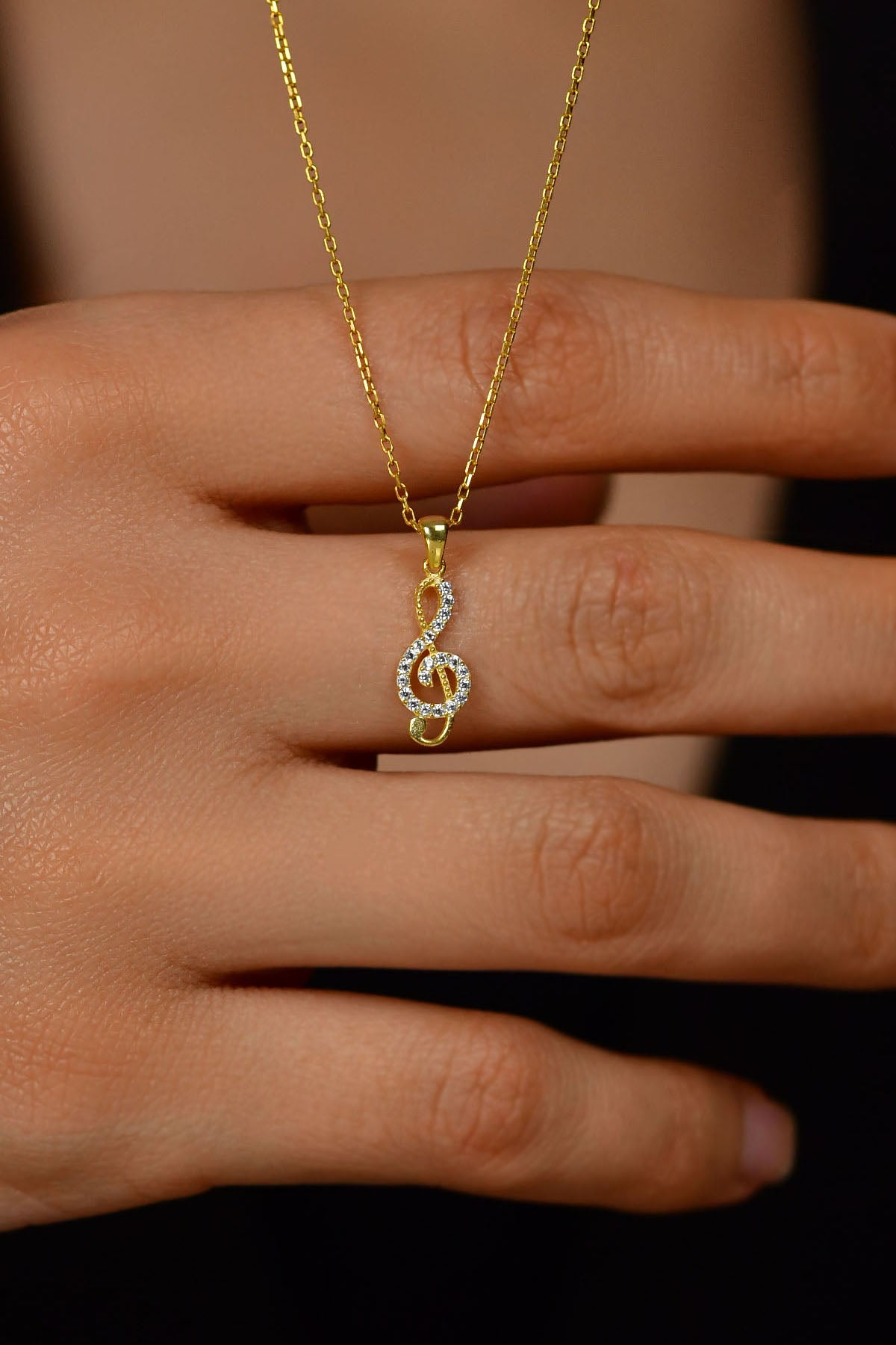 925 Ayar Zirkon Taşlı Gold Sol Anahtarı Minimal Gümüş Kolye
