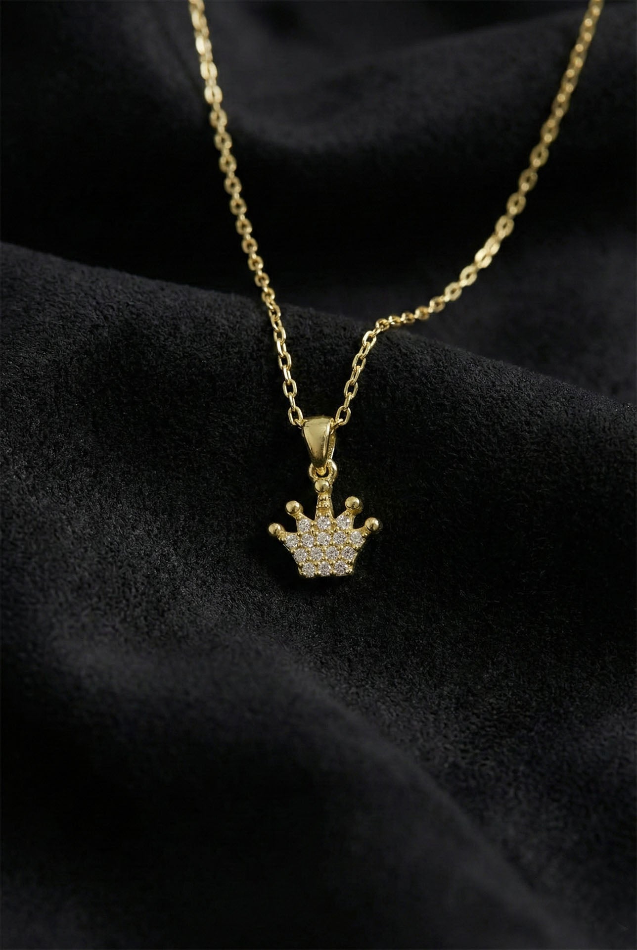 925 Ayar Zirkon Taşlı Gold Taç Model Minimal Gümüş Kolye