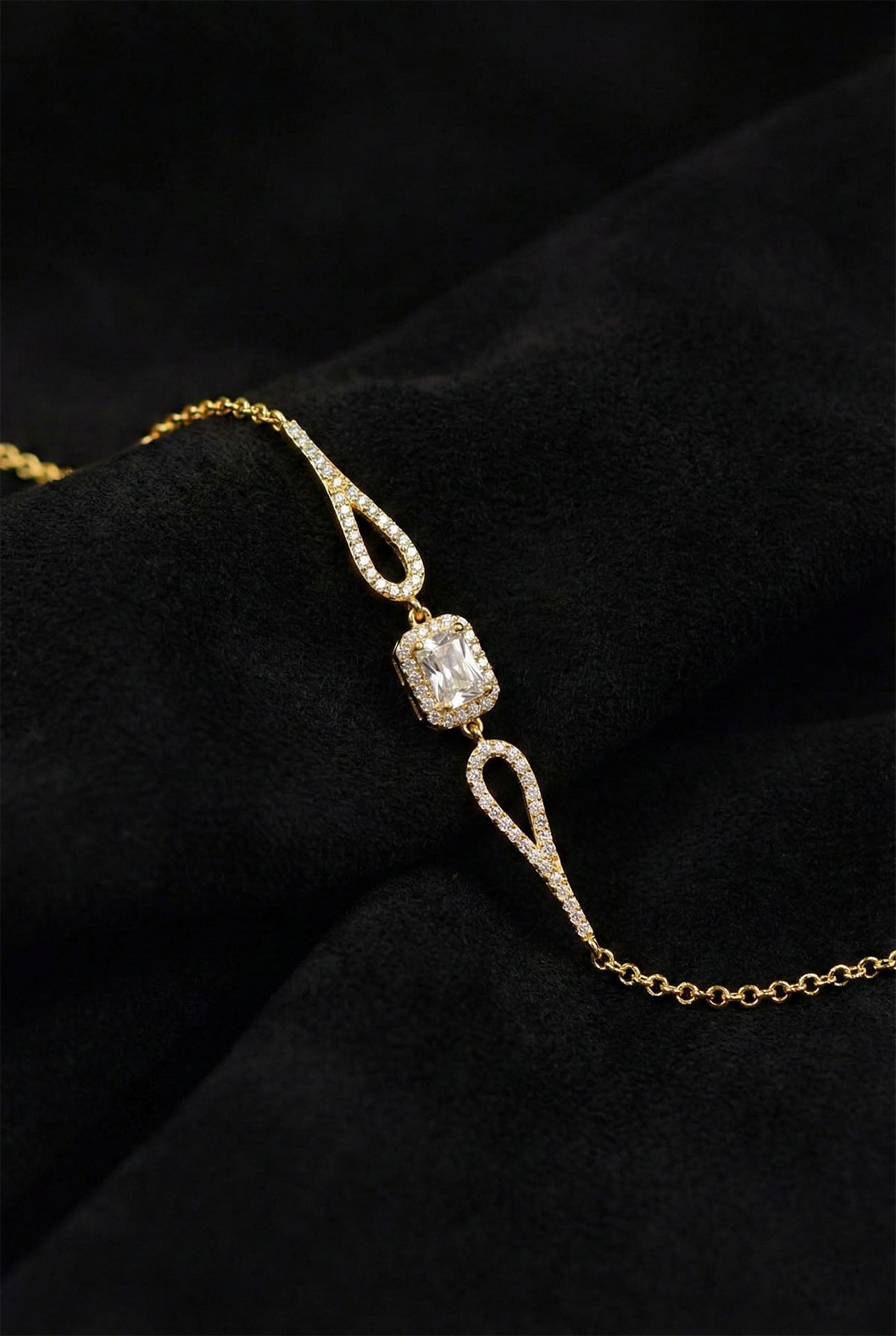 925 Ayar Zirkon Taşlı Gold Tektaş Baget Gümüş Bileklik