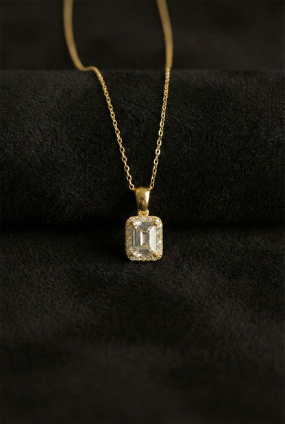 925 Ayar Zirkon Taşlı Gold Tektaş Baget Gümüş Kolye