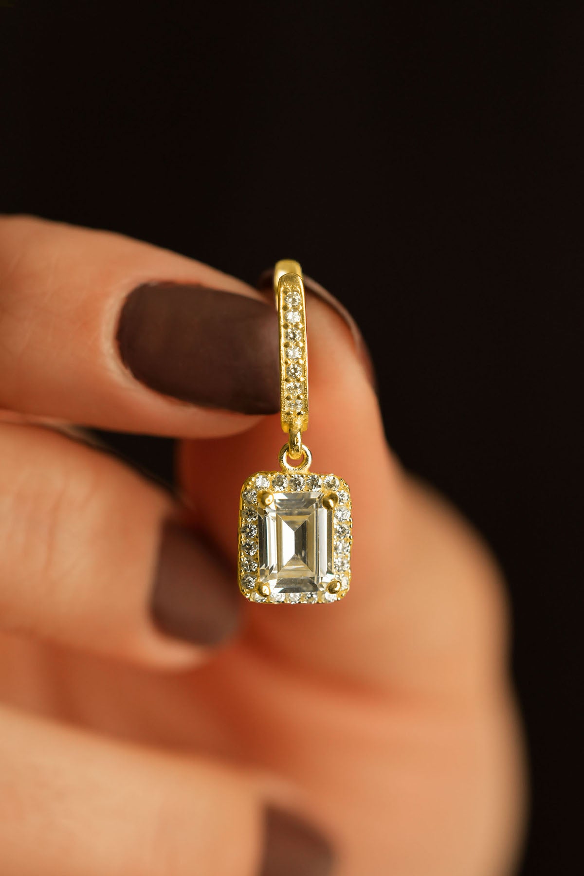 Zirkon Taşlı Gold Tektaş Sallantılı Baget Gümüş Küpe