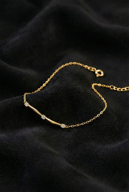 925 Ayar Zirkon Taşlı Gold Üç Taşlı Minimal Gümüş Bileklik